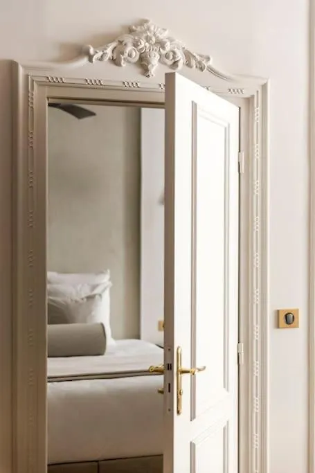 Apartment Luxury 5 Bedroom & 5 Bathroom Suite - Eiffel Tower Paris