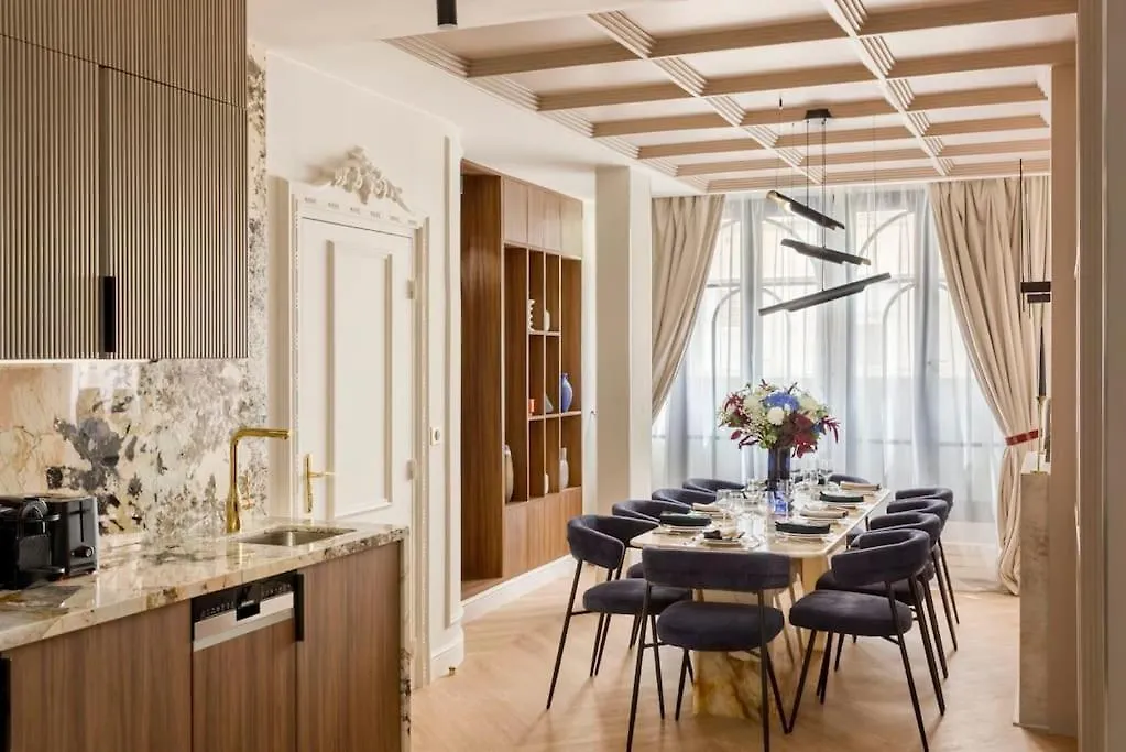 Apartment Luxury 5 Bedroom & 5 Bathroom Suite - Eiffel Tower Paris