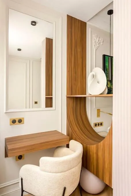 Apartment Luxury 5 Bedroom & 5 Bathroom Suite - Eiffel Tower Paris France