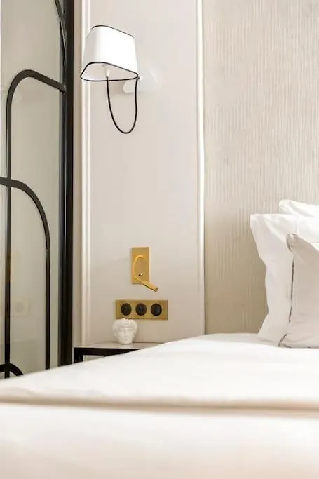 Apartment Luxury 5 Bedroom & 5 Bathroom Suite - Eiffel Tower Paris France