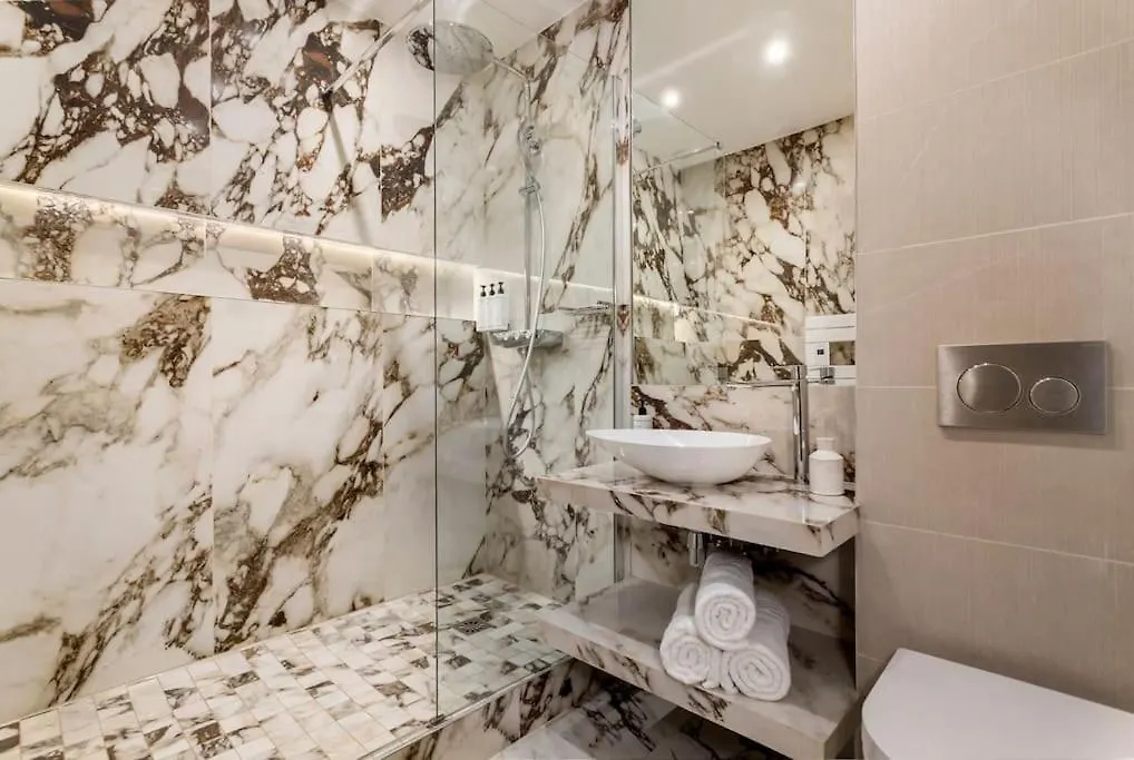 Apartment Luxury 5 Bedroom & 5 Bathroom Suite - Eiffel Tower Paris