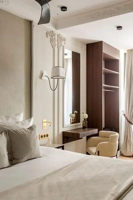 Apartment Luxury 5 Bedroom & 5 Bathroom Suite - Eiffel Tower Paris